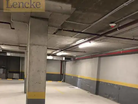 Lencke vende - excelente Oficina como a estrenar, increíbles vistas