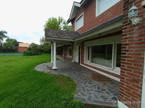 Casa en Venta en Villa Elisa, USD 250.000
