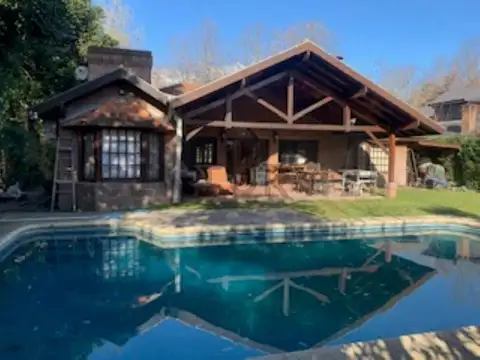 Los Cardales Country Club. Casa 5 ambientes. 4 dormitorios. Sobre lote central. APTA CREDITO