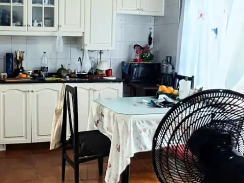 Depto Tipo Casa en Alquiler 60 años