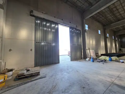 Galpon en Alquiler 50  mts Fondo