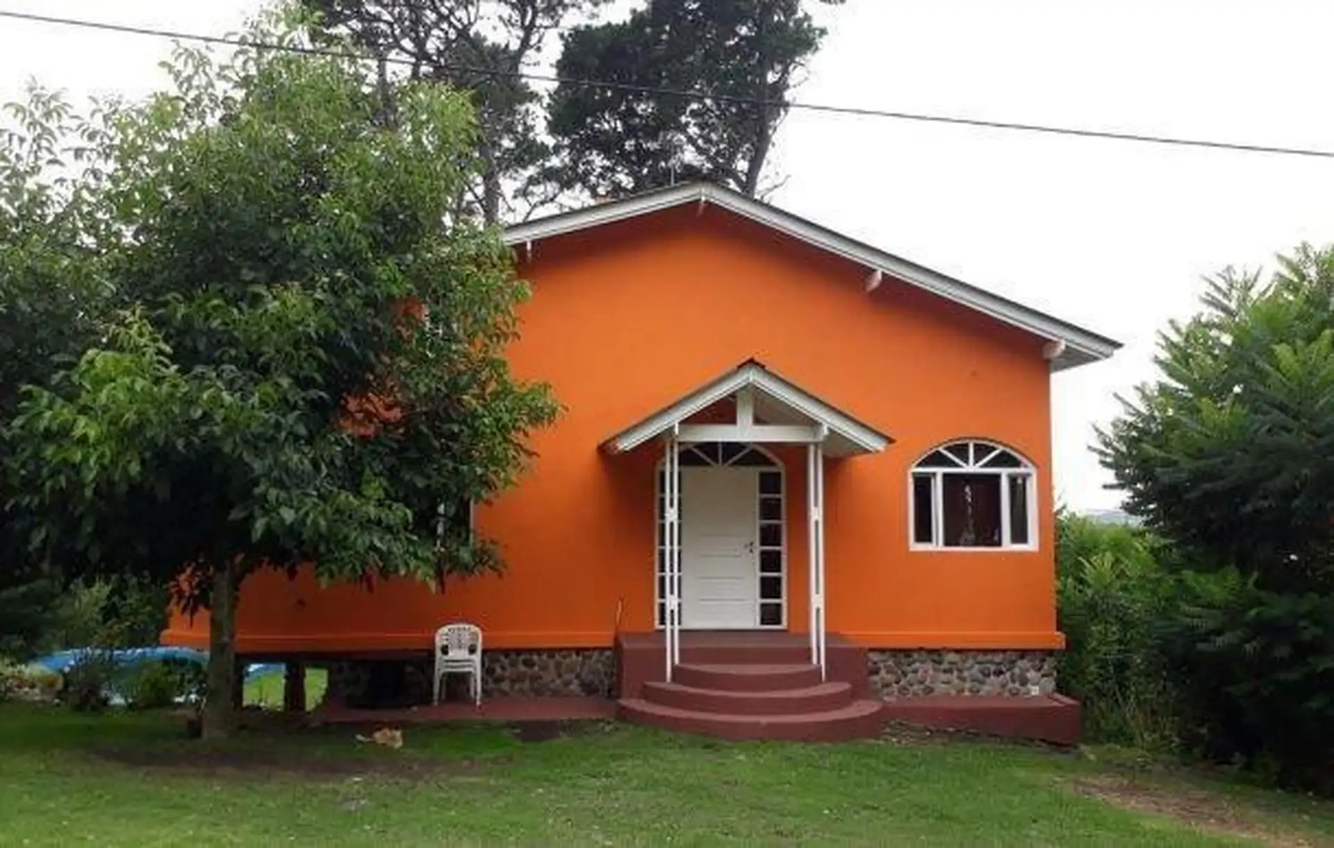 Casa de 7 ambientes con Pileta. Sierras de los Padres.