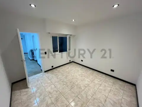 VENTA PH DE 2 AMBIENTES EN PLANTA BAJA CON PATIO EN LANUS OESTE