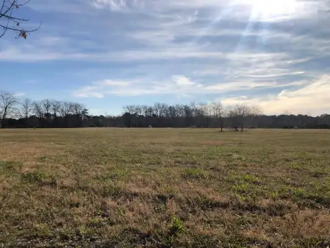 Av. Fernandez Beschtedt