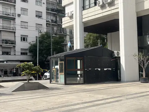*Excelente Local sobre Av. Callao esq. Juncal*