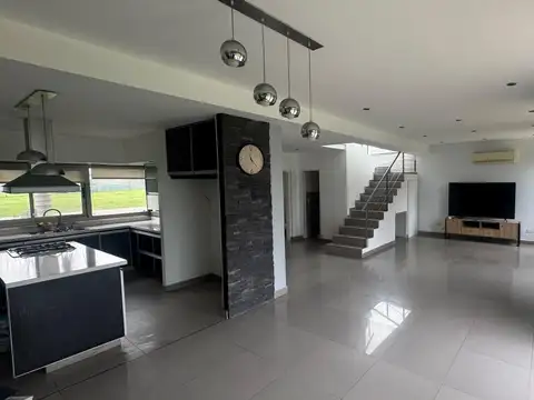 Casa en Alquiler en San Sebastian, Countries y Barrios Cerrados en Escobar
