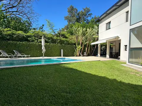 Casa en Alquiler Temporal Verano en Punta Chica,  Zona Norte