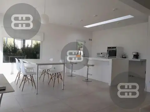 Casa en Venta en Zelaya, USD 185.000