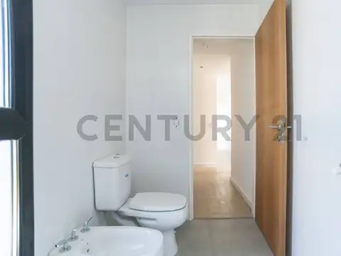 CASA DUPLEX DE 3 DORMITORIOS EN EL QUIMILAR , CITY BELL