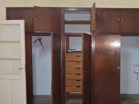 Casa 5 ambientes con 1 baño