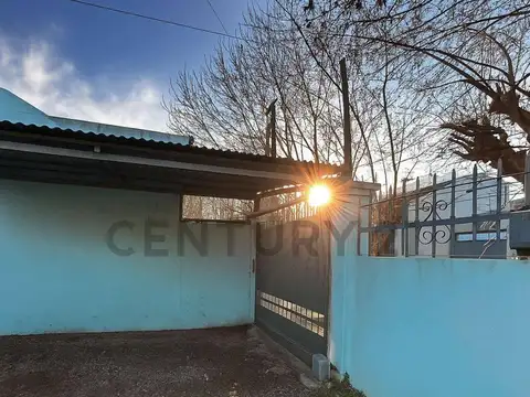 CASA EN VENTA DE 3 AMBIENTES EN BELLA VISTA en una planta