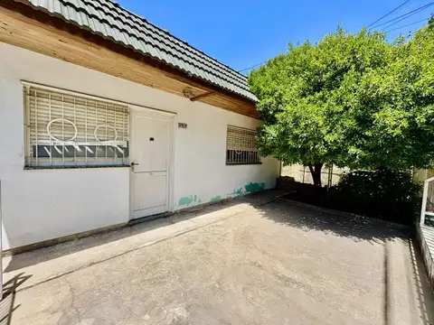 Casa en Venta en Barrio Jorge Cura. 2 Dormitorios. Saavedra 2300. Rosario.