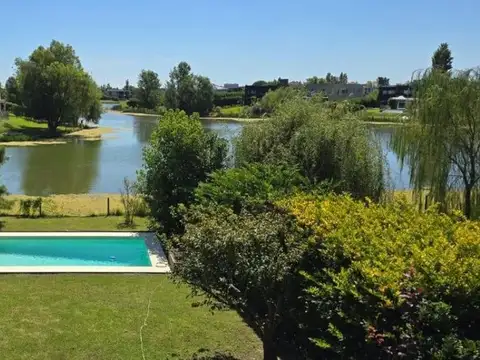 CASA EN ALQUILER ANUAL A LAGUNA VILLANUEVA TIGRE