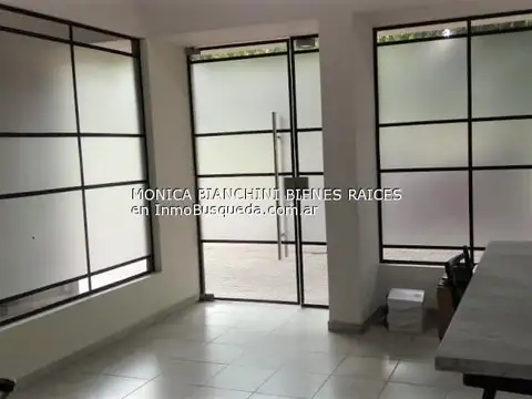 40 entre 12 y 13 800, Piso PB