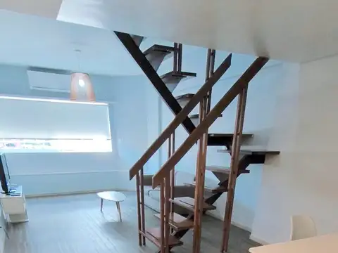Excelente duplex 2 ambientes super luminosos en muy buen estado totalmente equipado en Suipacha Suites