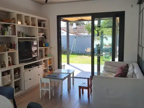 Casa en Alquiler Temporal con 1 cochera