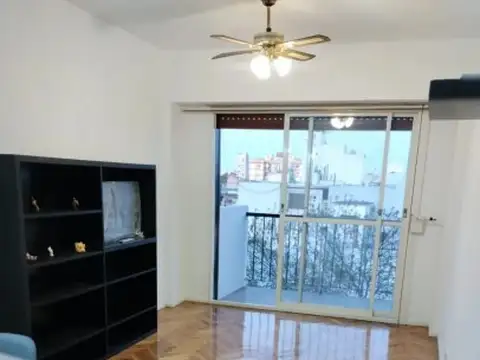 Solís 2764 , Piso 5