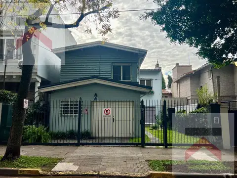 Casa en La Lucila, libertador al rio, 3 dormitorios, dependencia, jardín, pileta y cochera