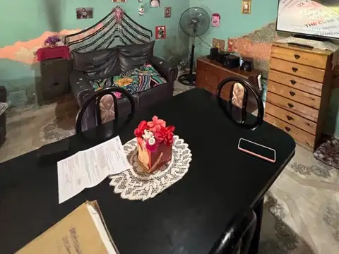 Casa 3 ambientes con 1 baño