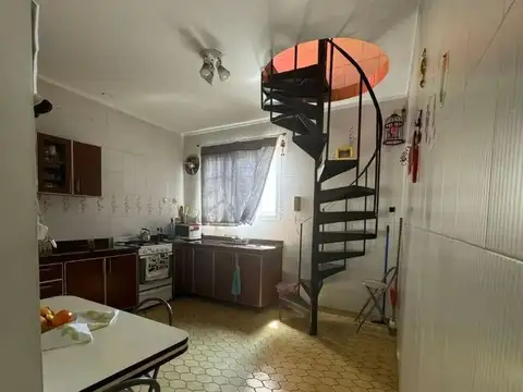 PH 2 AMB (POSIB 4AMB) C/TERRAZA PROPIA - FLORES