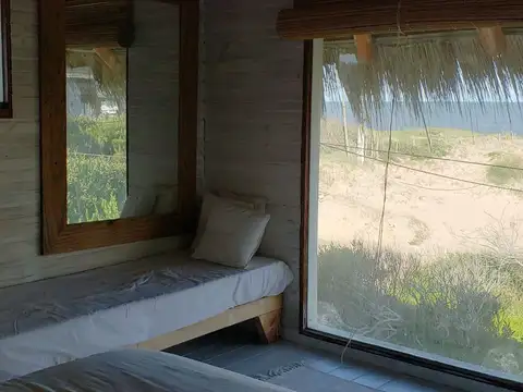 Casa 2 ambientes con 1 baño