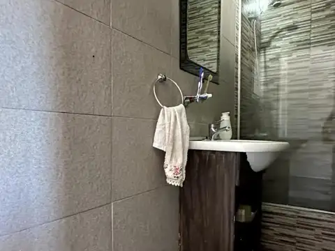 Venta casa 3 ambientes con cochera en Wilde