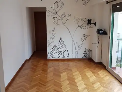 2 AMB ,CFRTE, LAVADERO,TODO LUZ,IMPEC, VISTA CIUDAD,A PASOS HOSP.MILITAR, CPO POLO, SUBTE D,