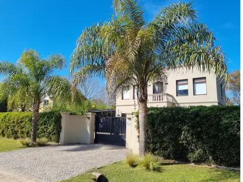 El Hornero 2115, Barrio Robles Del Monarca, Pilar 2115