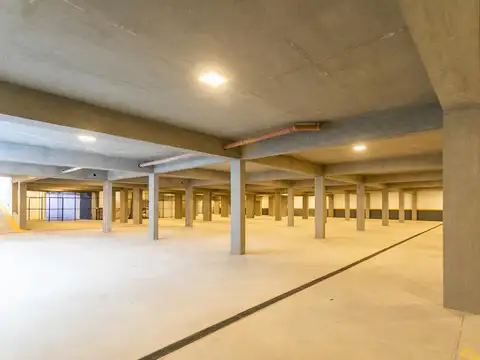 Cochera A Estrenar en Alquiler a 200 Metros de Boca de Subte (Línea A)