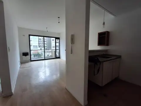 Nahuel Huapi 4900, Piso 3