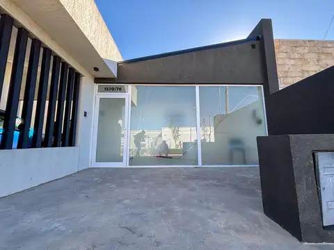 Increíble local comercial en Barrio Pizzurno