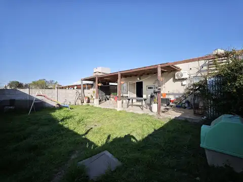 Casa en venta barrio abierto Altos de Mermoz