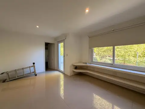 Casa en ALQUILER SIN MUEBLES en Ayres de Pilar
