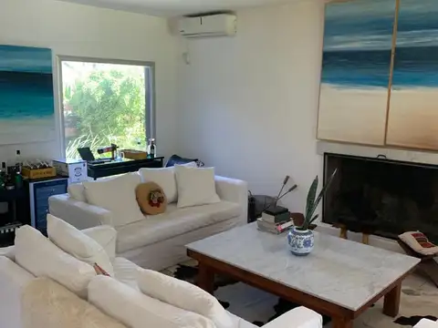 SANTA BARBARA. ALQUILER TEMPORAL Y ANUAL.DISPONIBLE MARZO 2026. 4 DORMTORIOS