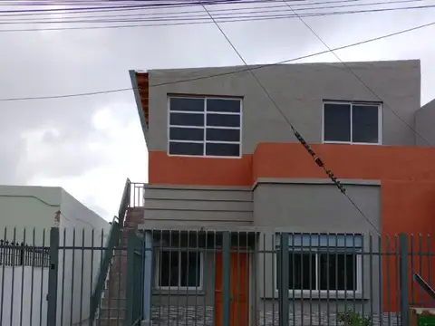 Depto Tipo Casa en Venta de 3 ambientes