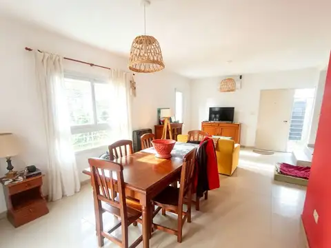 DUPLEX ALQUILER LA PLATA 2 DORMITORIO Y COCHERA