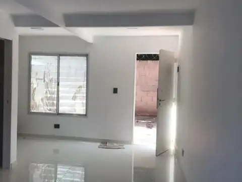 Departamento en Venta en Del Viso, USD 64.000