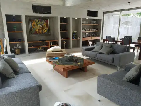 UNICA DISEÑO Y CALIDAD  3 DORM EN SUITE (Ppal. 60m2) + 2 ESCRIT. 2 GGE. JDIN AL MEDIO Y FDO 12 X 12