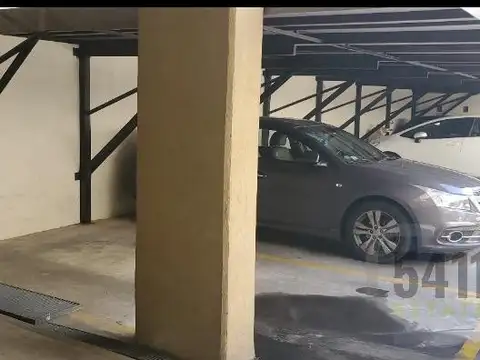 Venta Cochera fija techada en Monte Castro