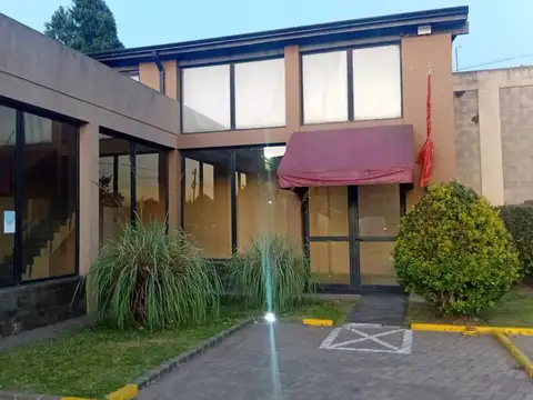 LOCAL EN VENTA – BARRIO LOS ROBLES DE MONTE GRANDE