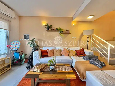 Depto Tipo Casa 4 ambientes con 2 baños