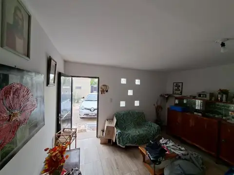 Casa + monoambiente, sup. 402 m², b. obrero rawson