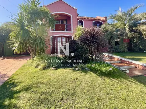Venta Casa -  5 dormitorios 3 baños - Portezuelo, Punta Ballena 