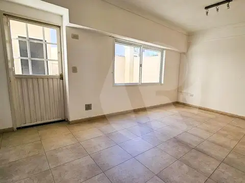 Departamento en Alquiler en Mataderos, $ 750.000