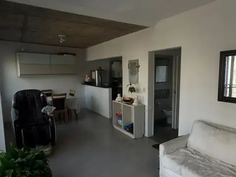 Depto Tipo Casa en Venta con 1 cocheras