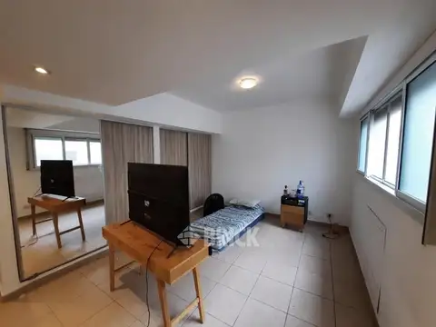 SEMIP C/ESCRITORIO EN AV.  CORDOBA AL 2400 - IMPECABLE APTO PROFESIONAL 2 SUITES
