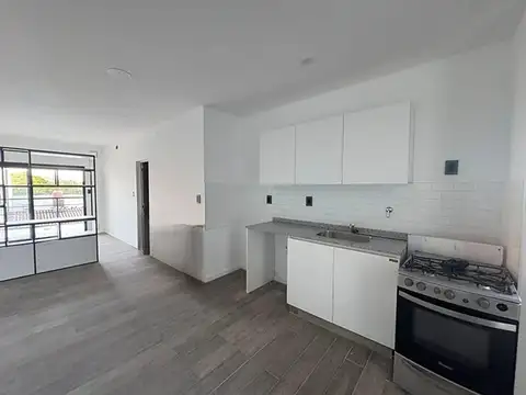 VENTA DEPARTAMENTO CON BALCÓN