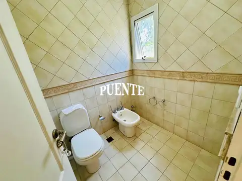 Casa en Alquiler de 3 dormitorios
