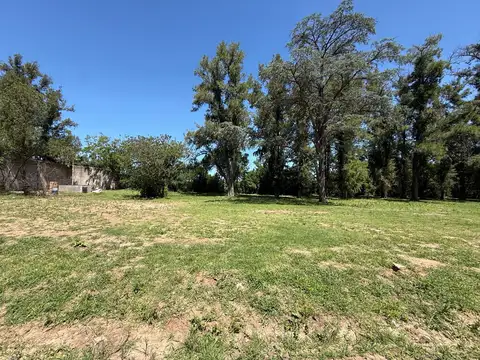 terreno en venta en lujan sobre Av. Julio a roca con financiacion