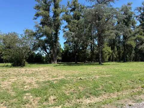 terreno en venta en lujan sobre Av. Julio a roca con financiacion